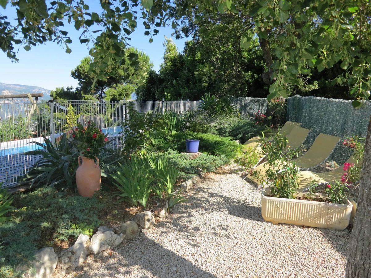 Hostellerie Aspremont Luaran gambar